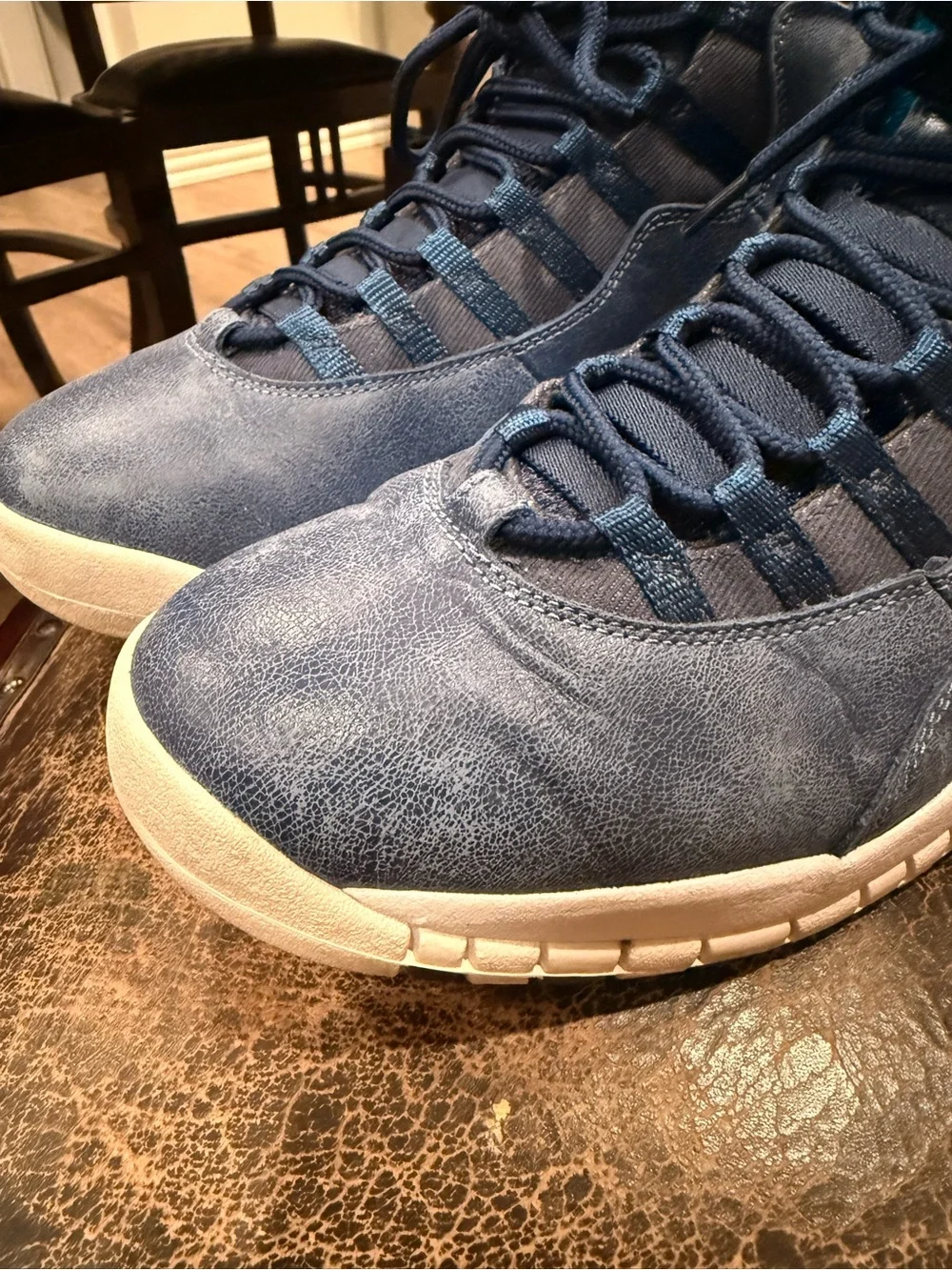 Jordan 10 Retro Los Angeles  Men 9.5  used really good condition  310805-404